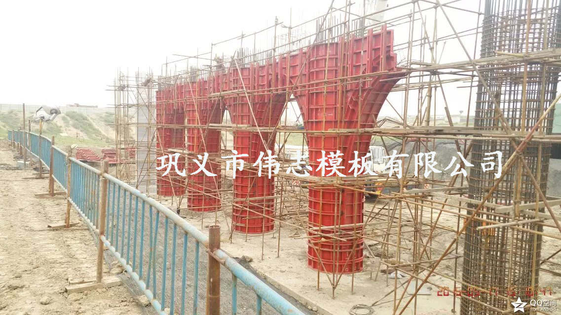 墩柱鋼模板生產現(xiàn)場